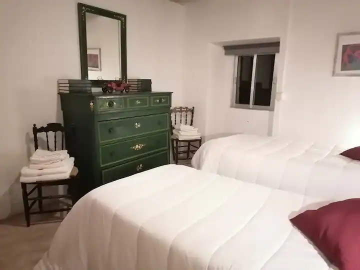 Habitación con dos camas individuales